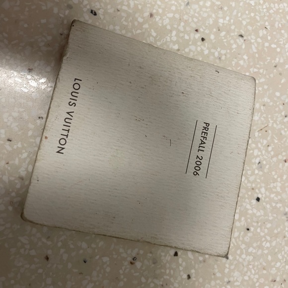 🔥SOLD🔥Louis Vuitton Prefall 2006 Tote - Picture 2 of 9